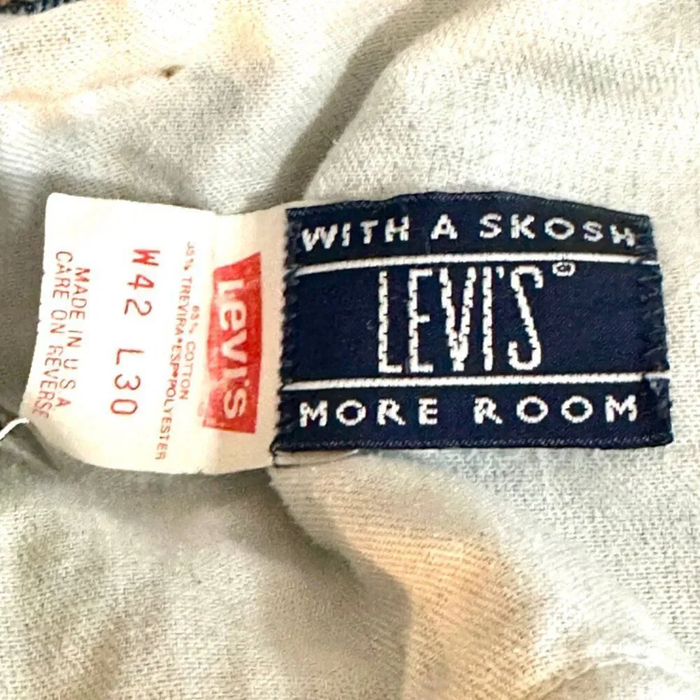 Levi’s 530 Black Tab Baggy Jeans Waist 42X24 inches